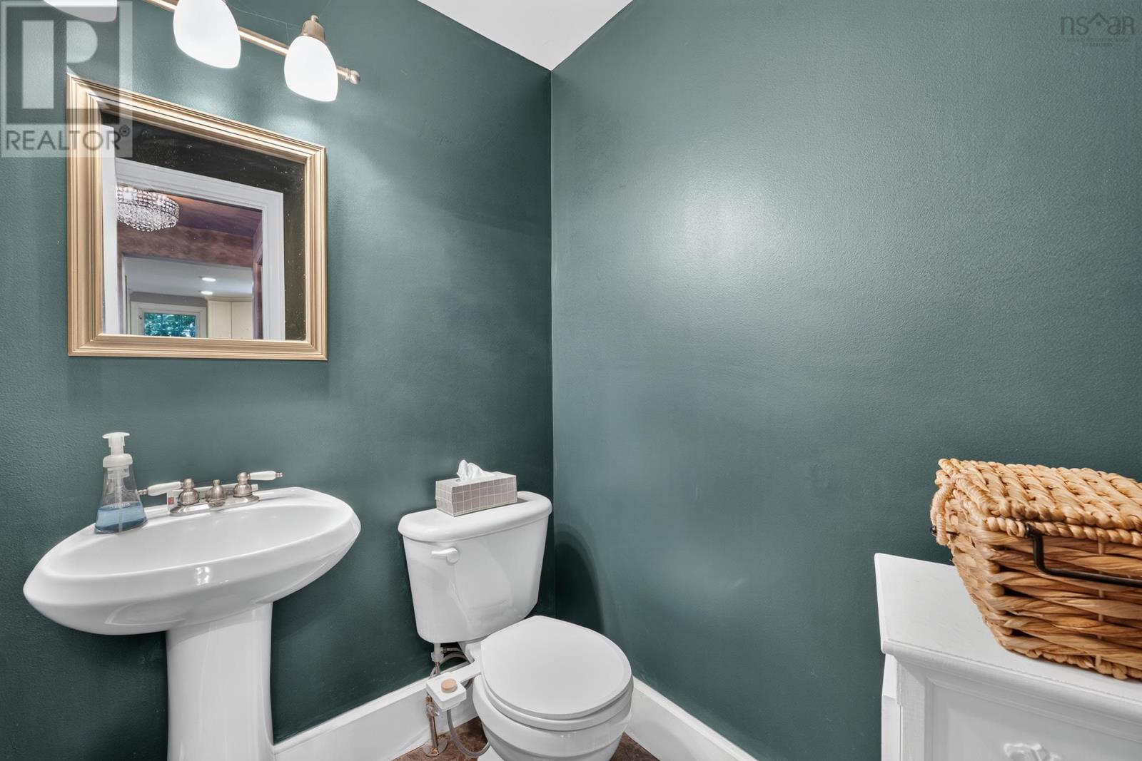 61 Connaught Avenue Property Photo 29