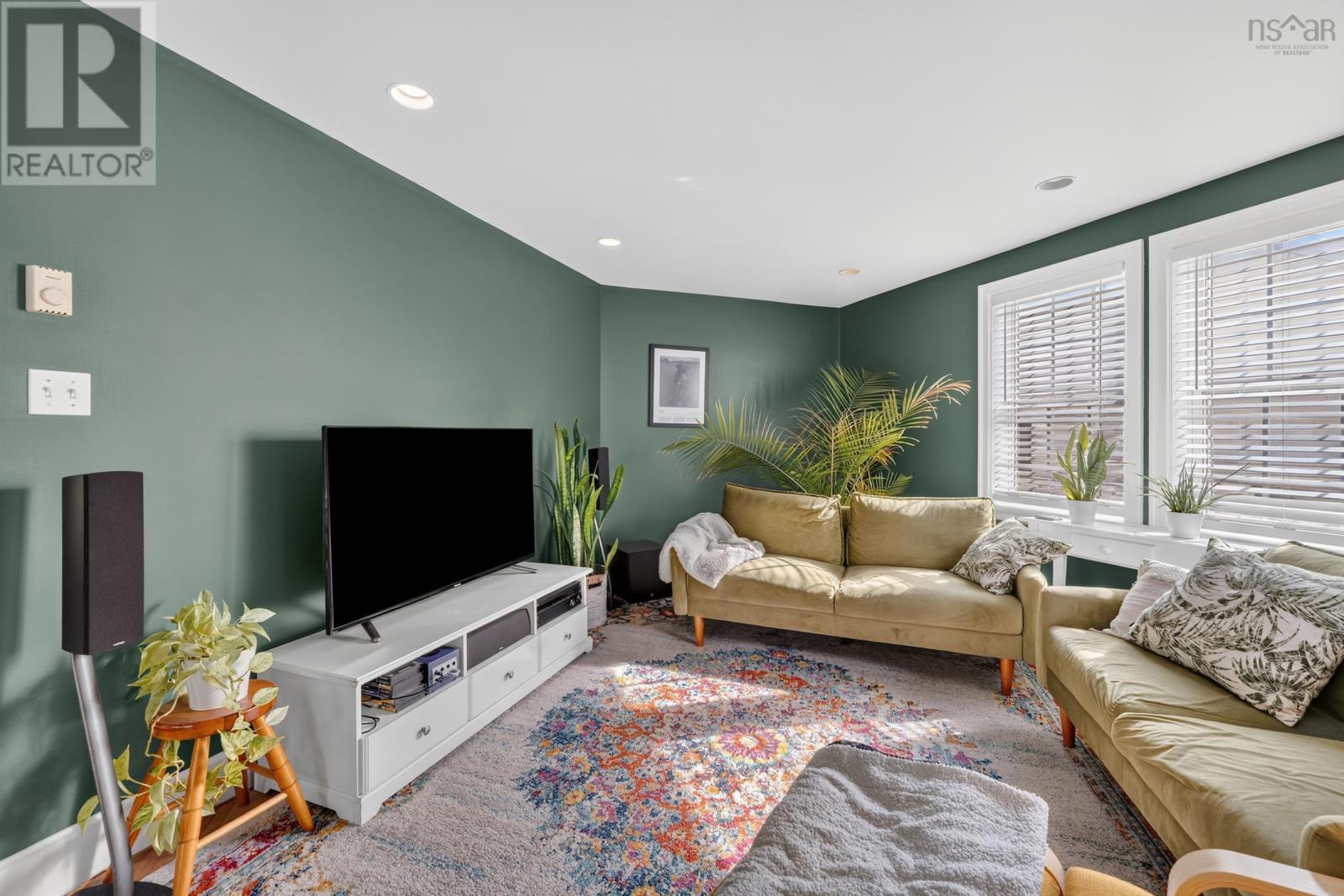 61 Connaught Avenue Property Photo 31