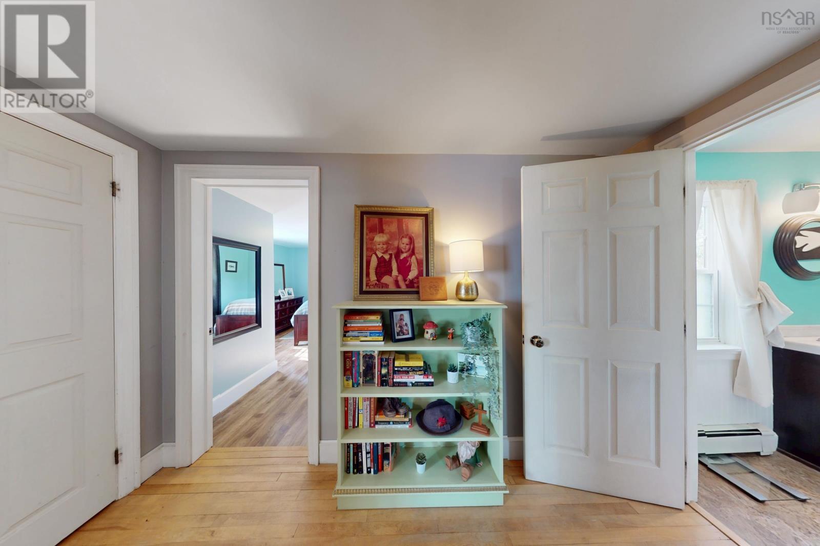 61 Connaught Avenue Property Photo 35