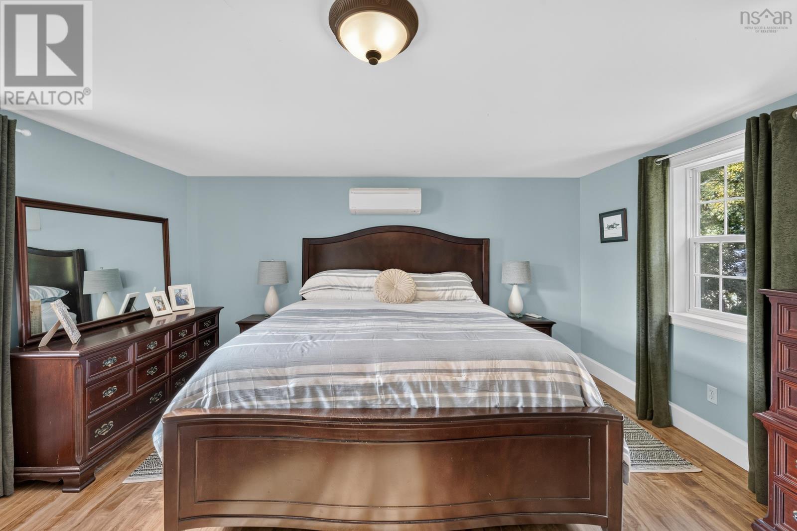 61 Connaught Avenue Property Photo 37