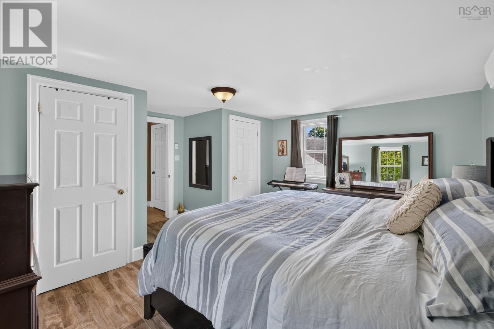 61 Connaught Avenue Property Photo 38