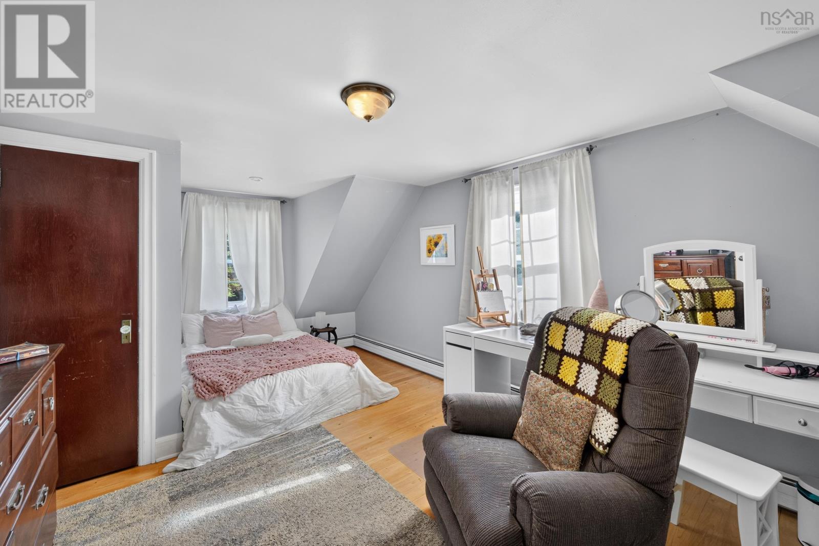 61 Connaught Avenue Property Photo 40