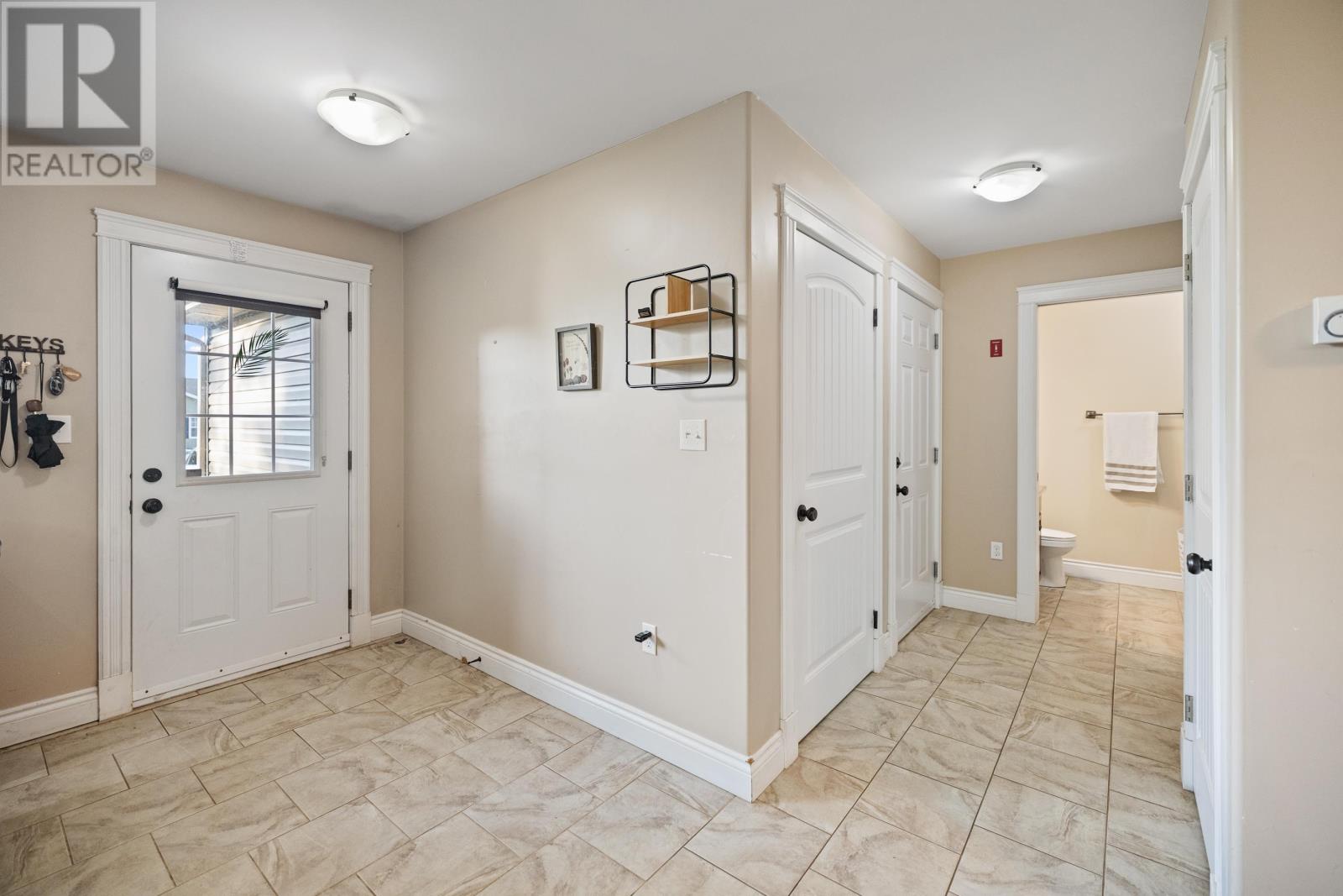 104 Heron Drive Property Photo 3