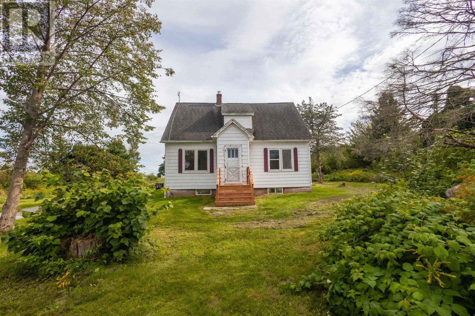 4062 Fort Augustus Road