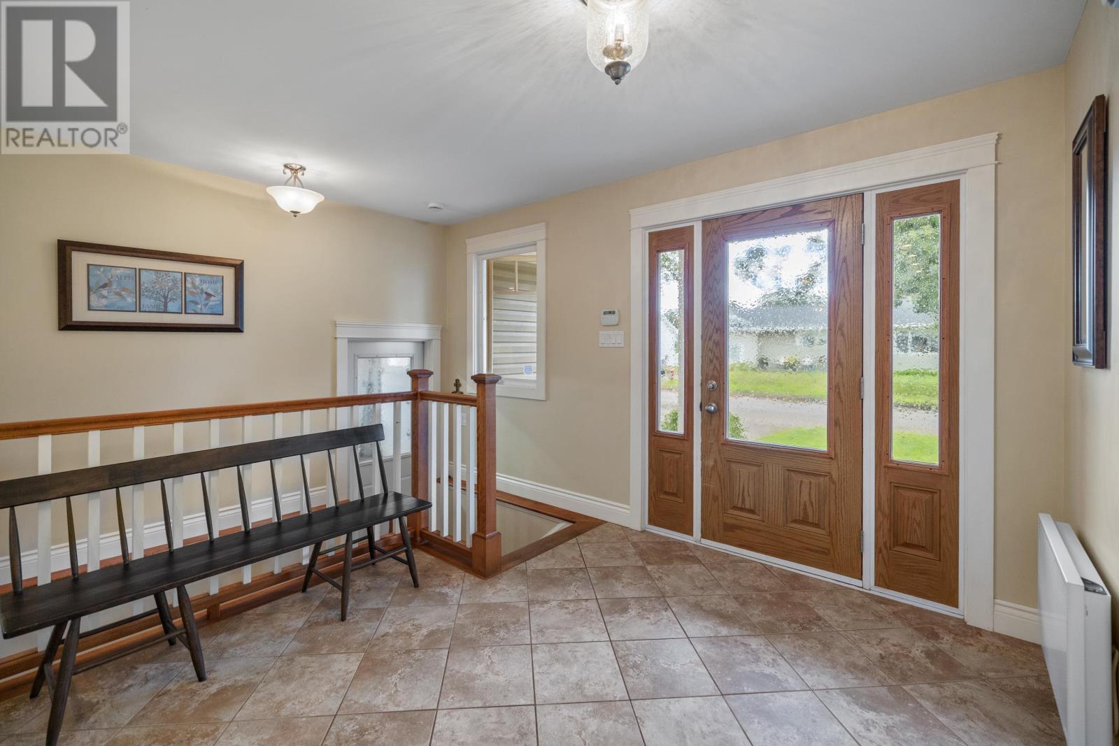 18 Newland Crescent Property Photo 6