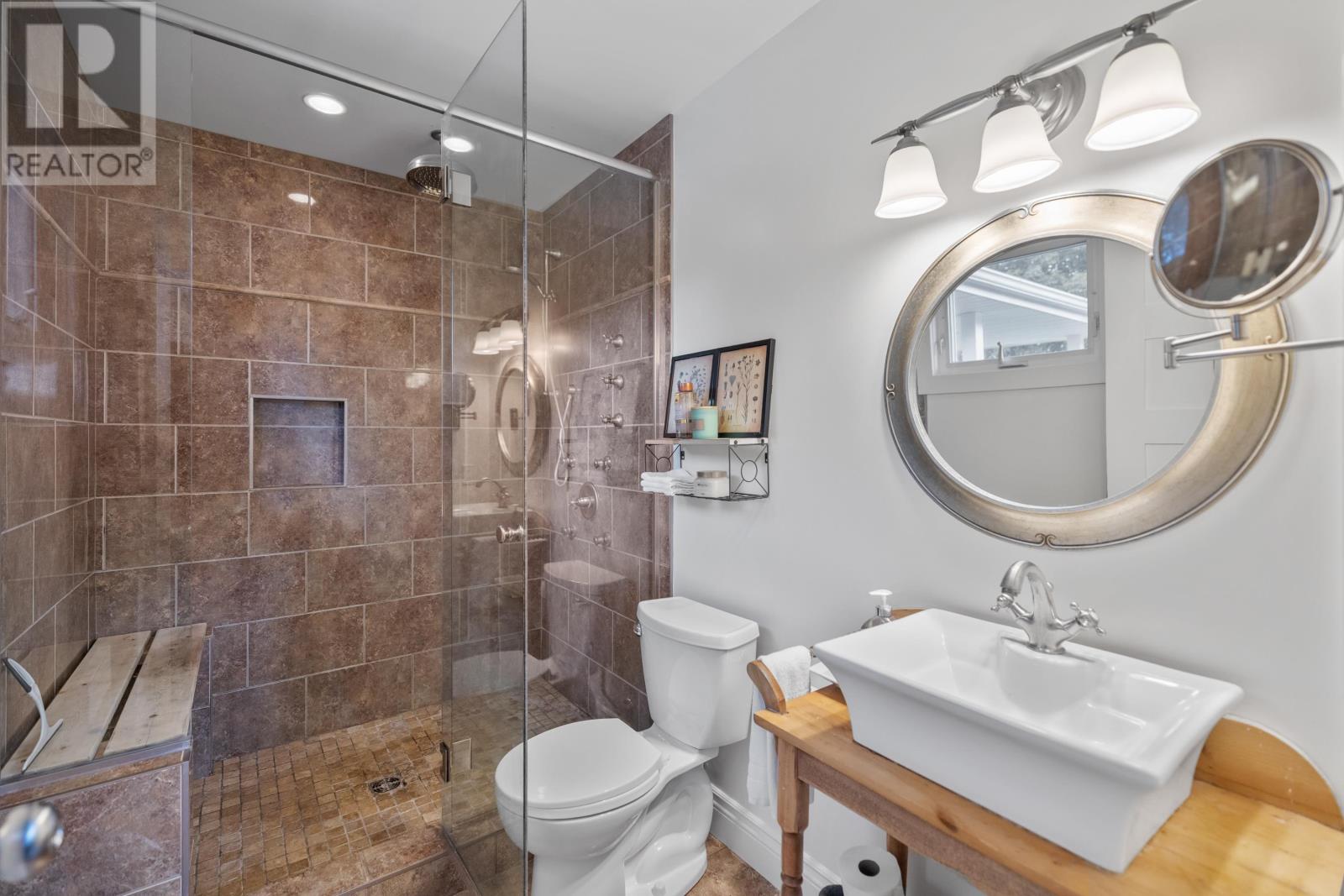 18 Newland Crescent Property Photo 25
