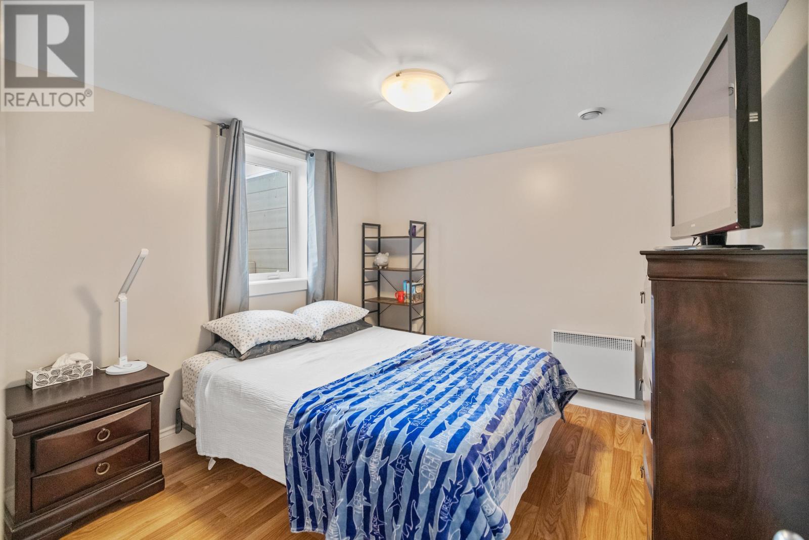 18 Newland Crescent Property Photo 31