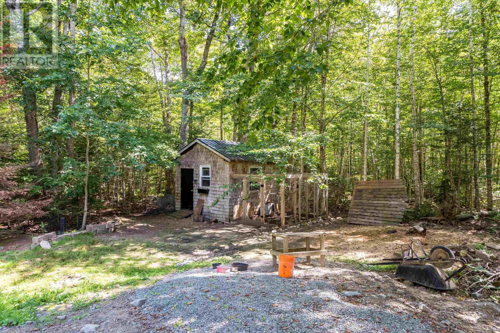 83 Lakecrest Drive Property Photo 43