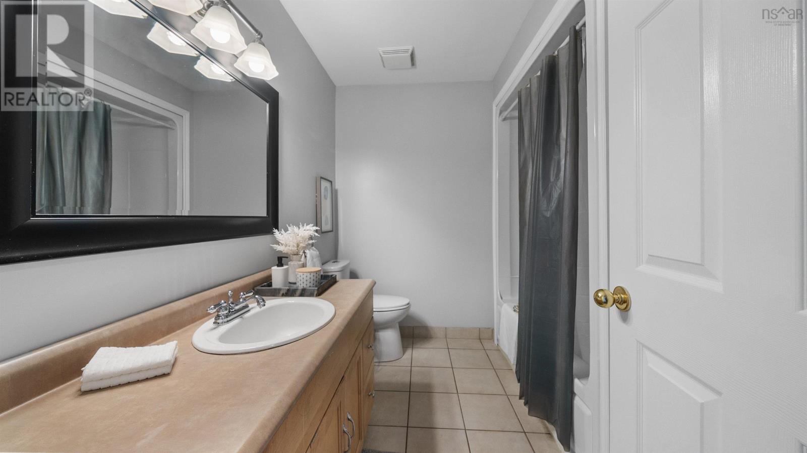 12 Maplewood Drive Property Photo 18