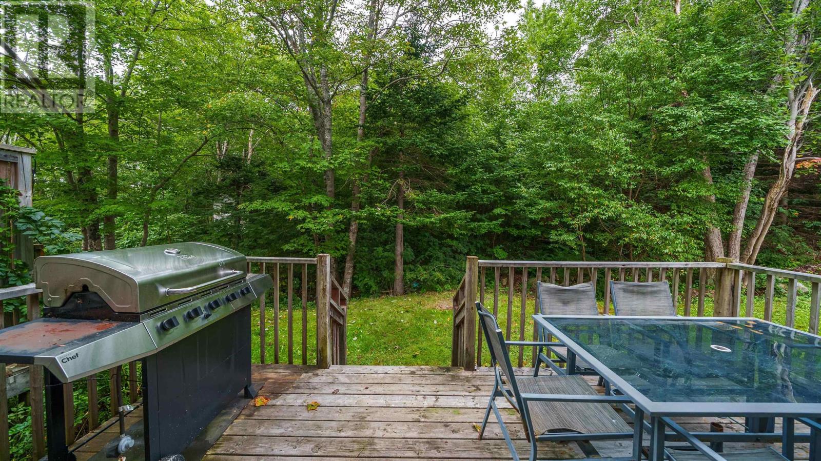 12 Maplewood Drive Property Photo 32