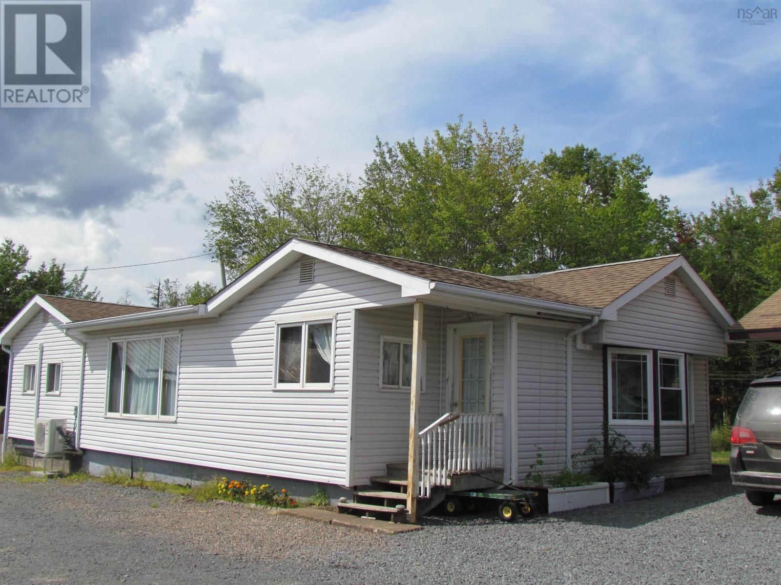 1125 Findley Road Property Photo 1
