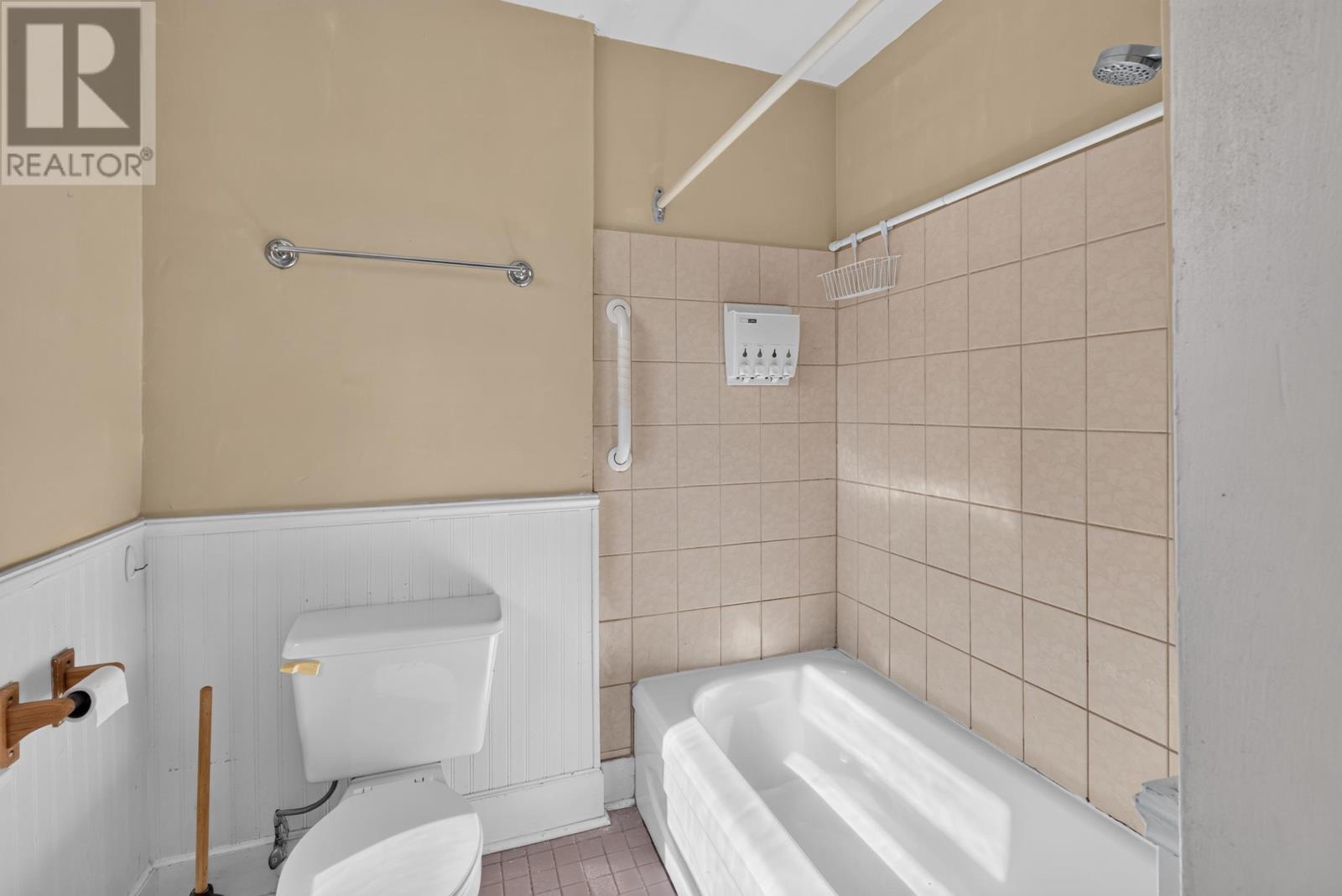 175 Harvard Street Property Photo 36