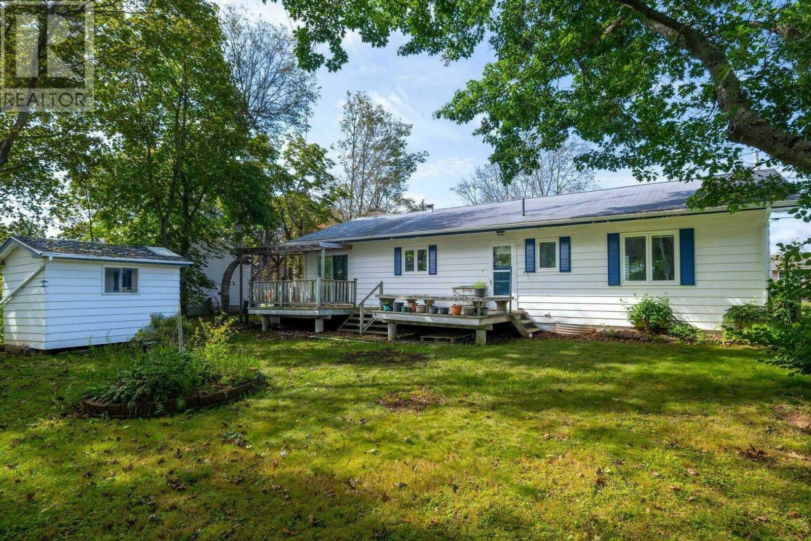 26 Sunset Drive Property Photo 3