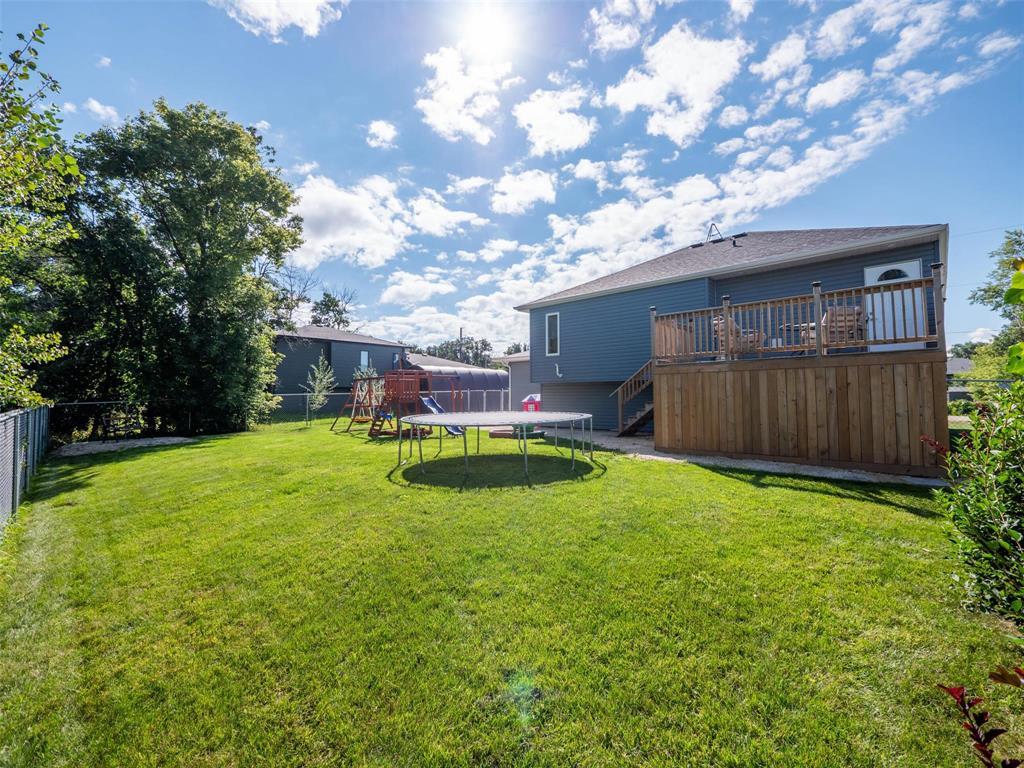 3 Maple Lane Property Photo 8