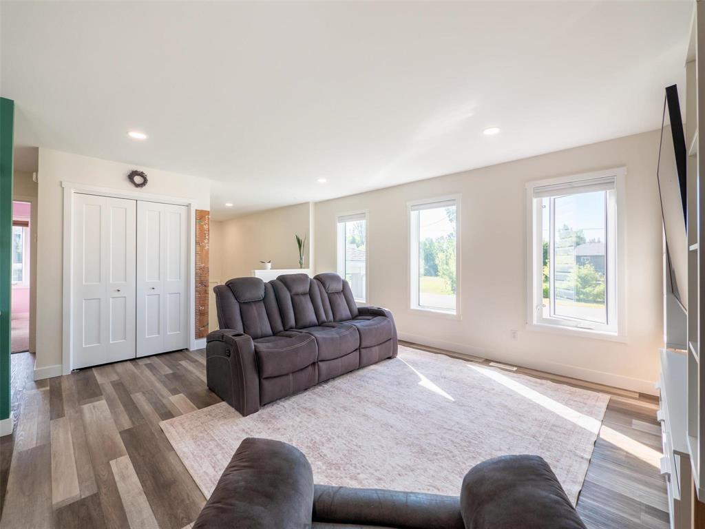 3 Maple Lane Property Photo 14