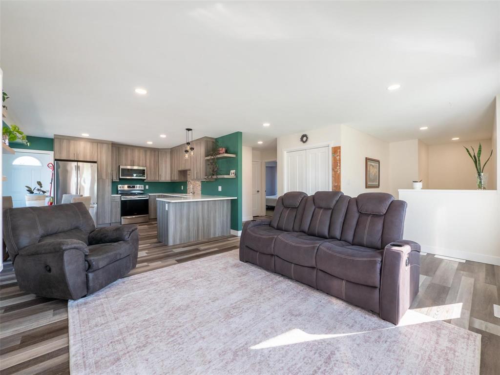 3 Maple Lane Property Photo 16