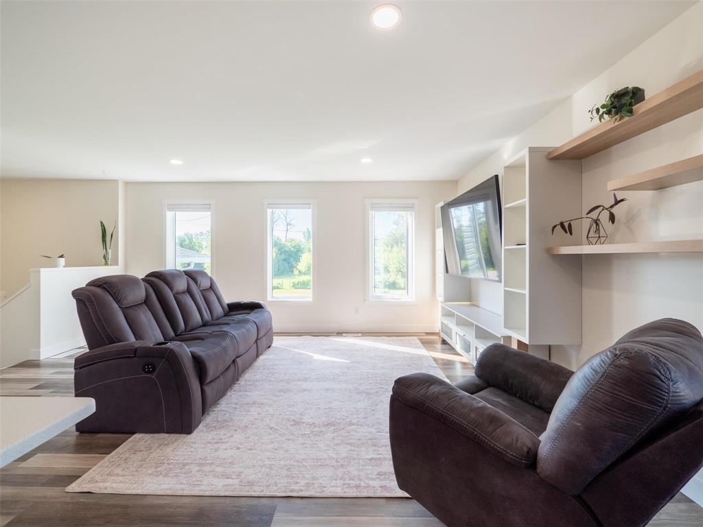 3 Maple Lane Property Photo 17