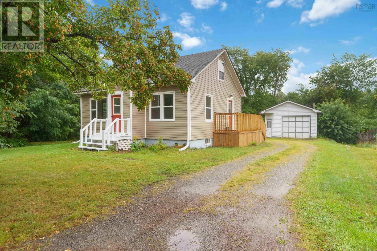 2630 Highway 1 Property Photo 1