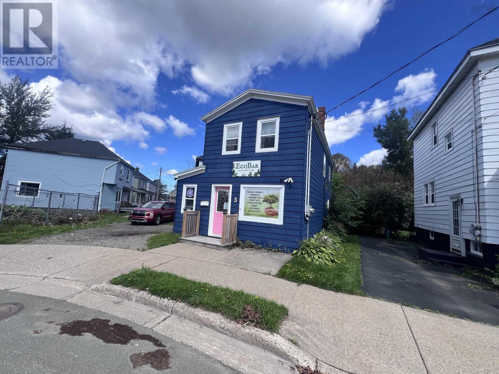 3 Center Street Property Photo 2