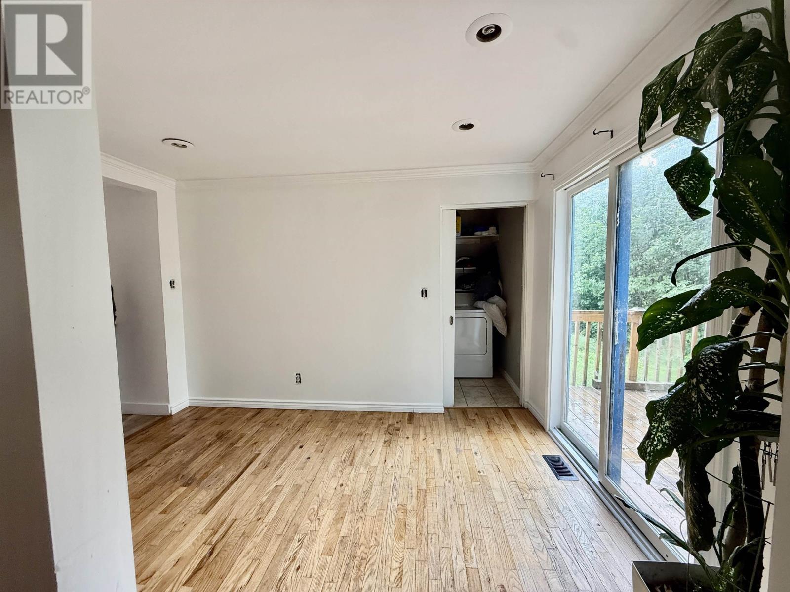 4865 Highway 2 Property Photo 10