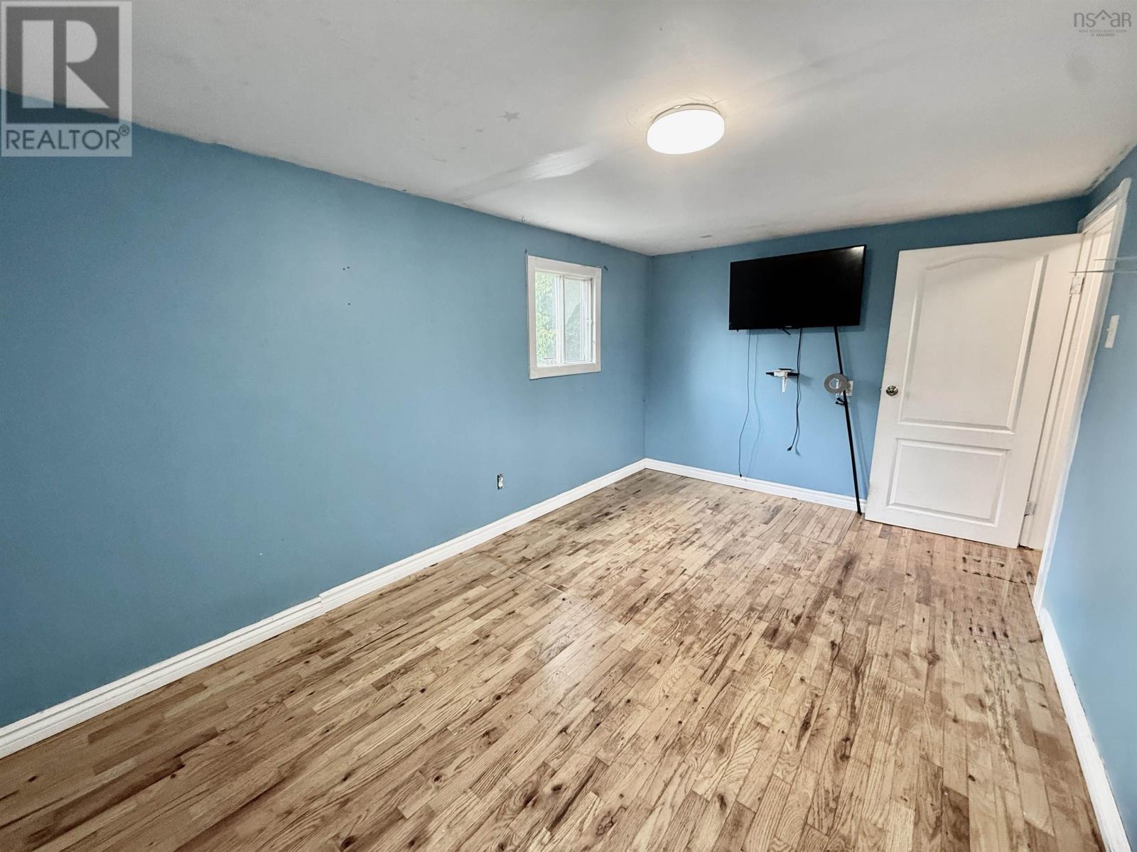 4865 Highway 2 Property Photo 17
