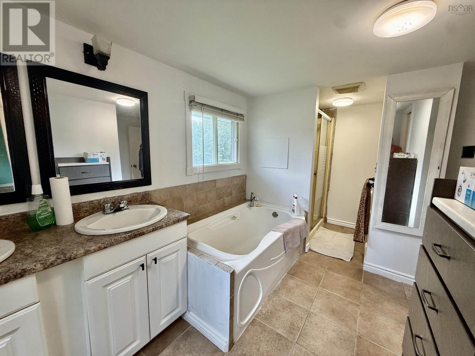 4865 Highway 2 Property Photo 20