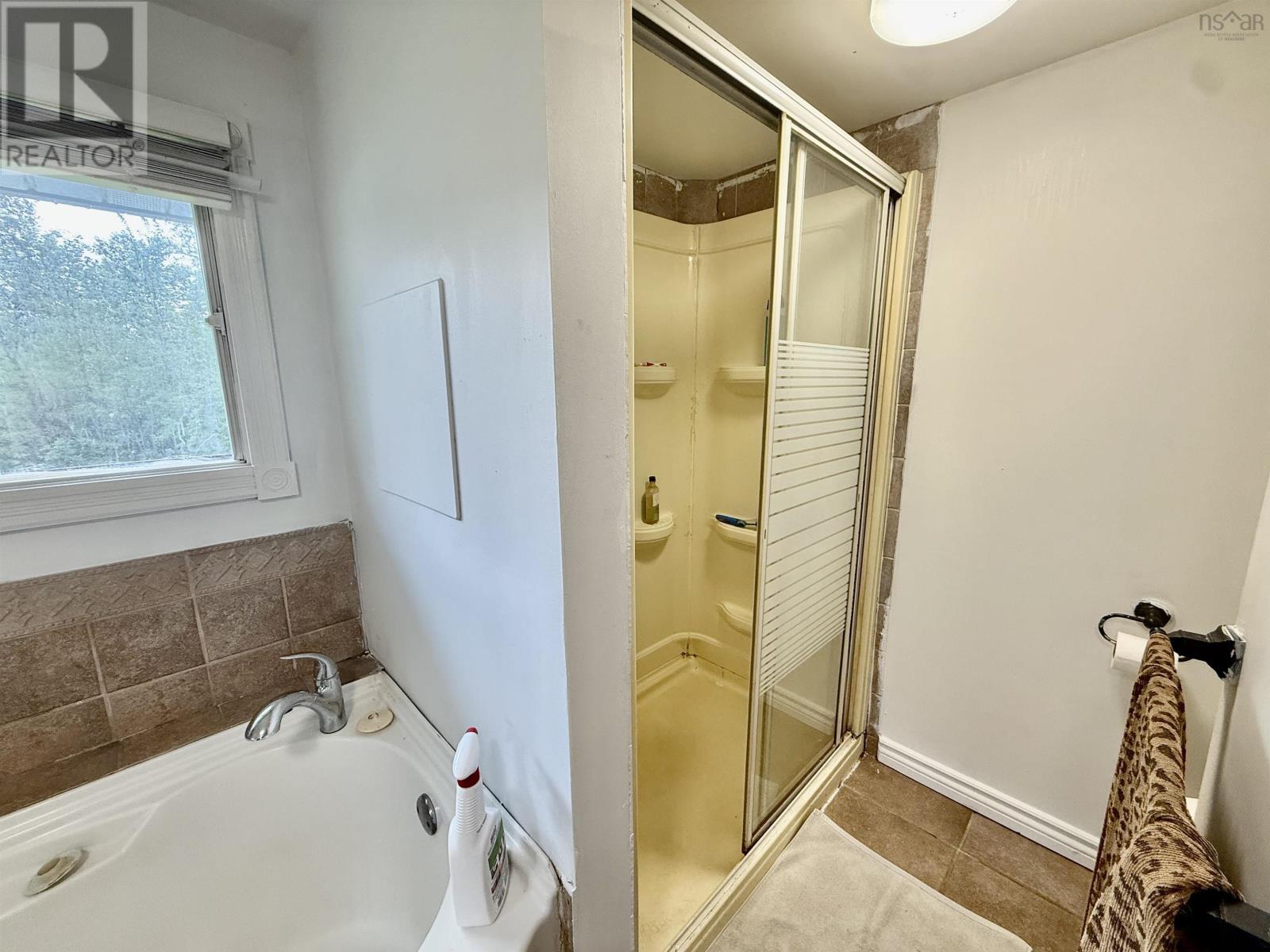 4865 Highway 2 Property Photo 21