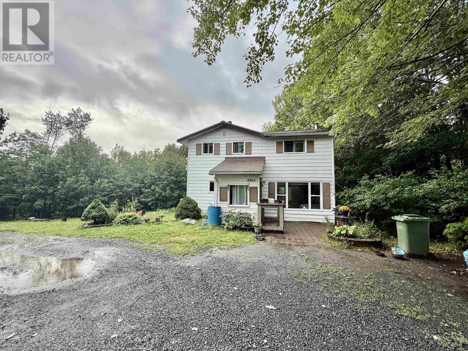 4865 Highway 2 Property Photo 30