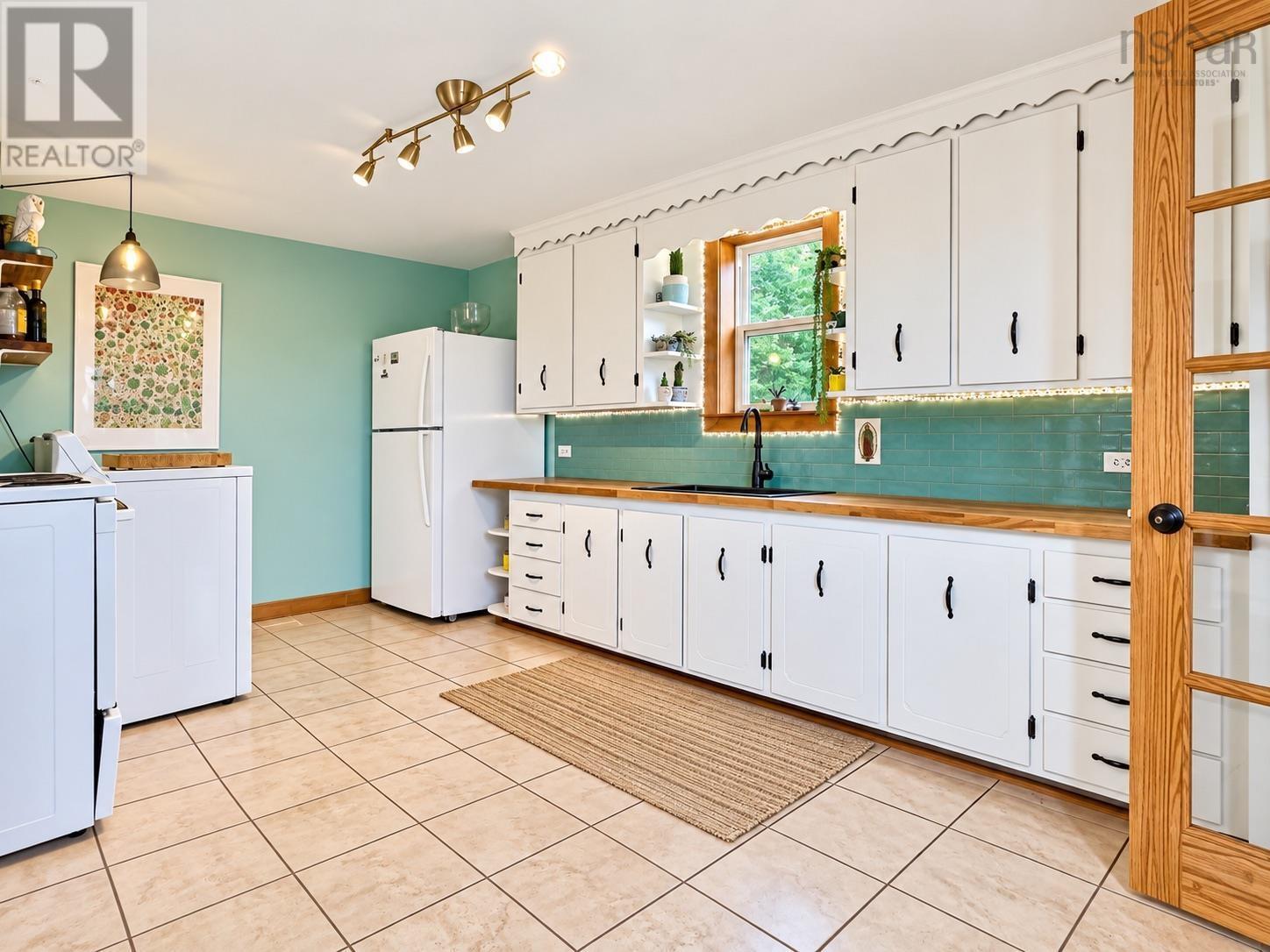 1286 Chemin Macgarry Road Property Photo 12