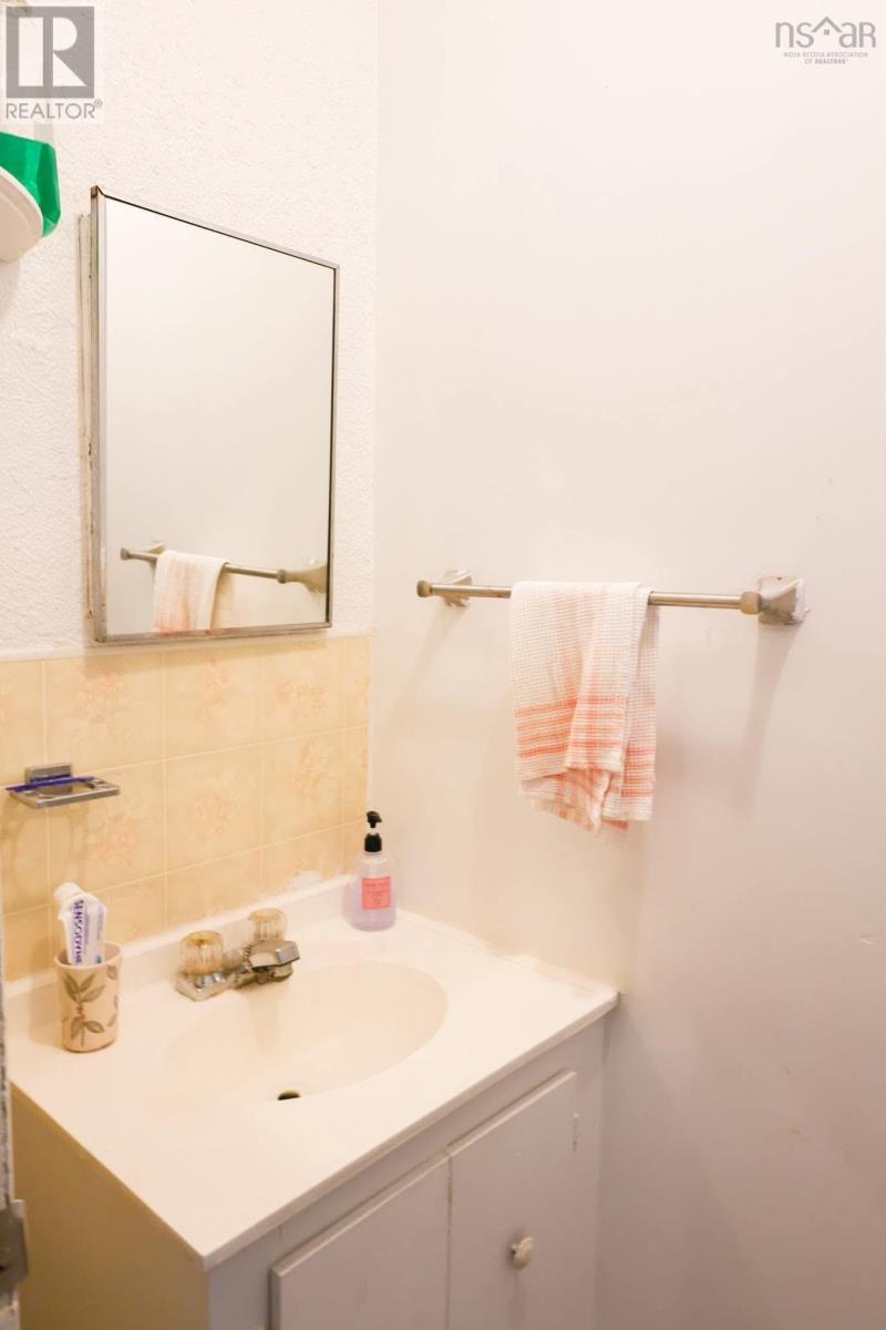 3 Hillside Drive Property Photo 13
