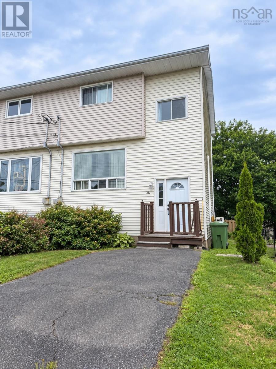 58 HARTLEN Avenue Property Photo 1