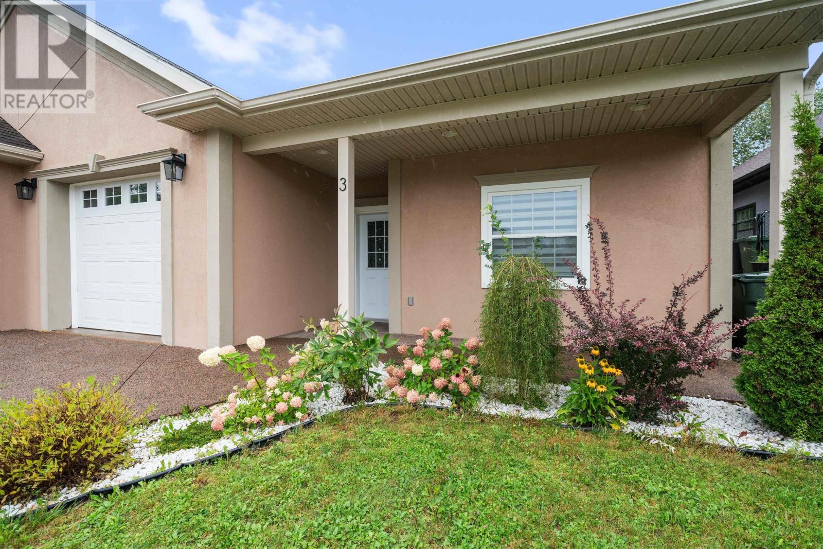3 Bona Crescent Property Photo 1