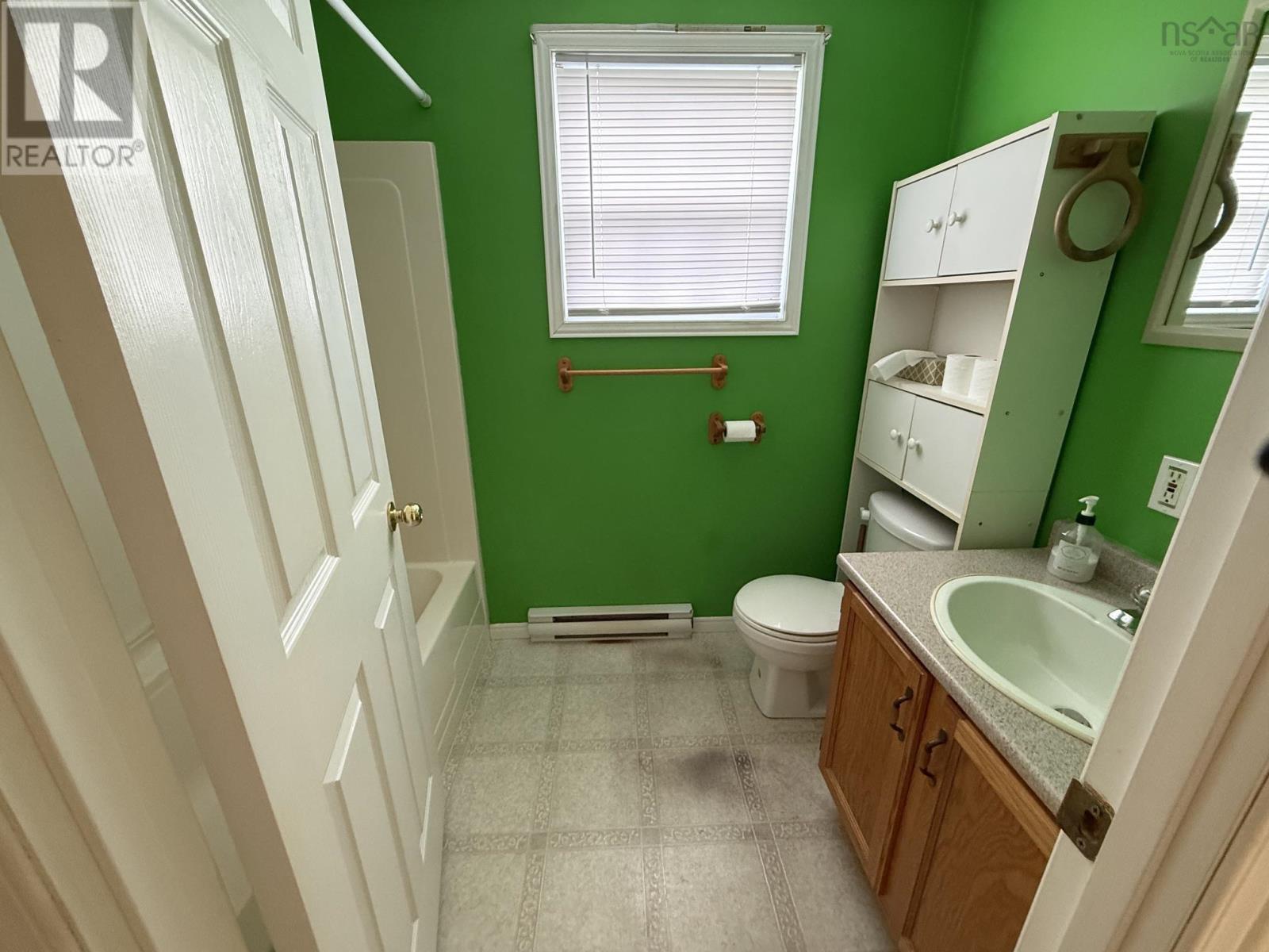 4 Belmont Drive Property Photo 10