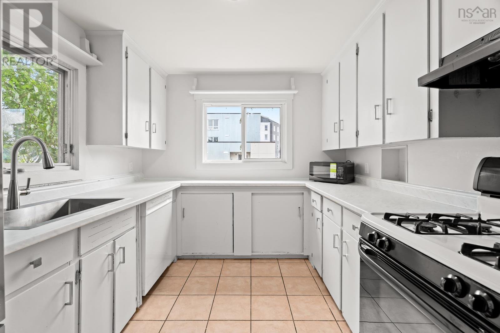 12 Frederick Avenue Property Photo 5