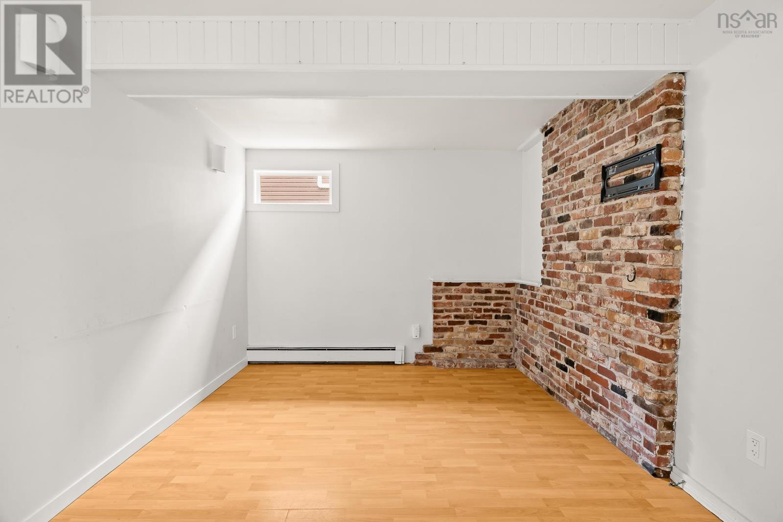 12 Frederick Avenue Property Photo 8