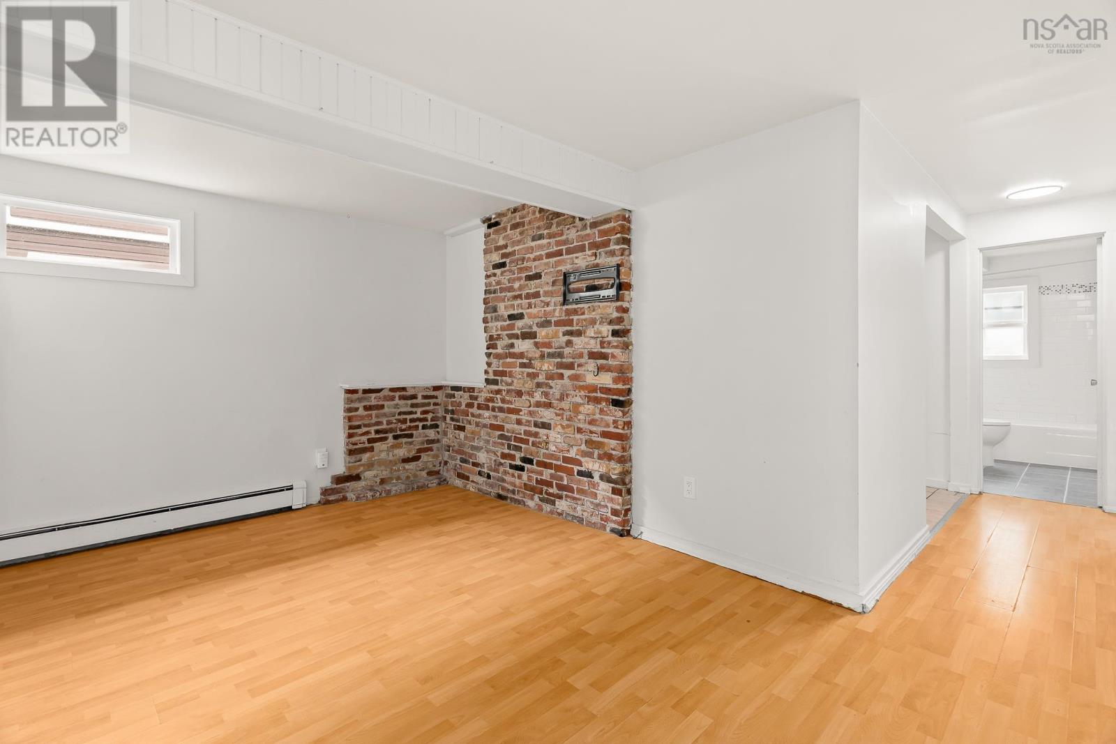 12 Frederick Avenue Property Photo 9