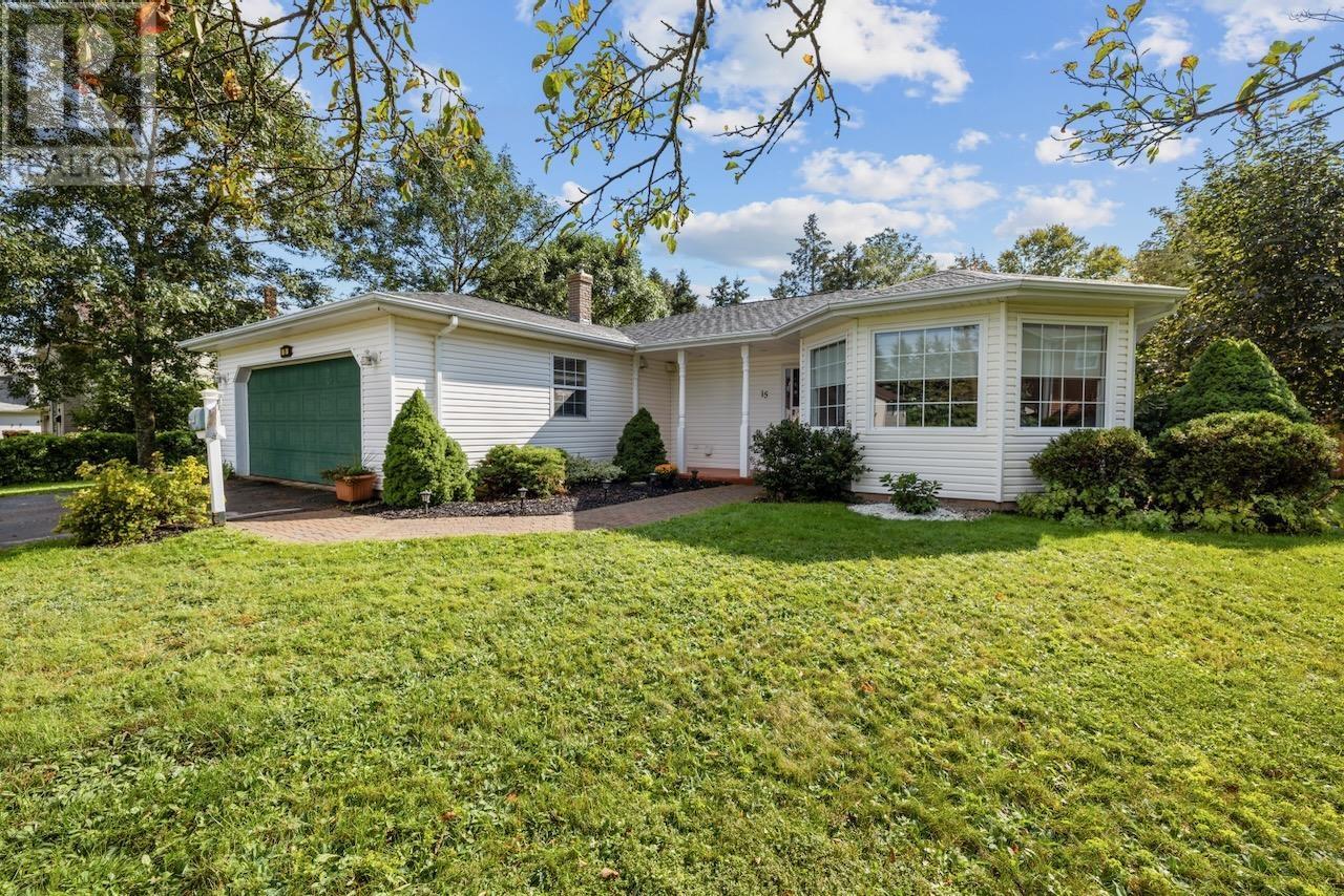 15 OAKLAND Drive