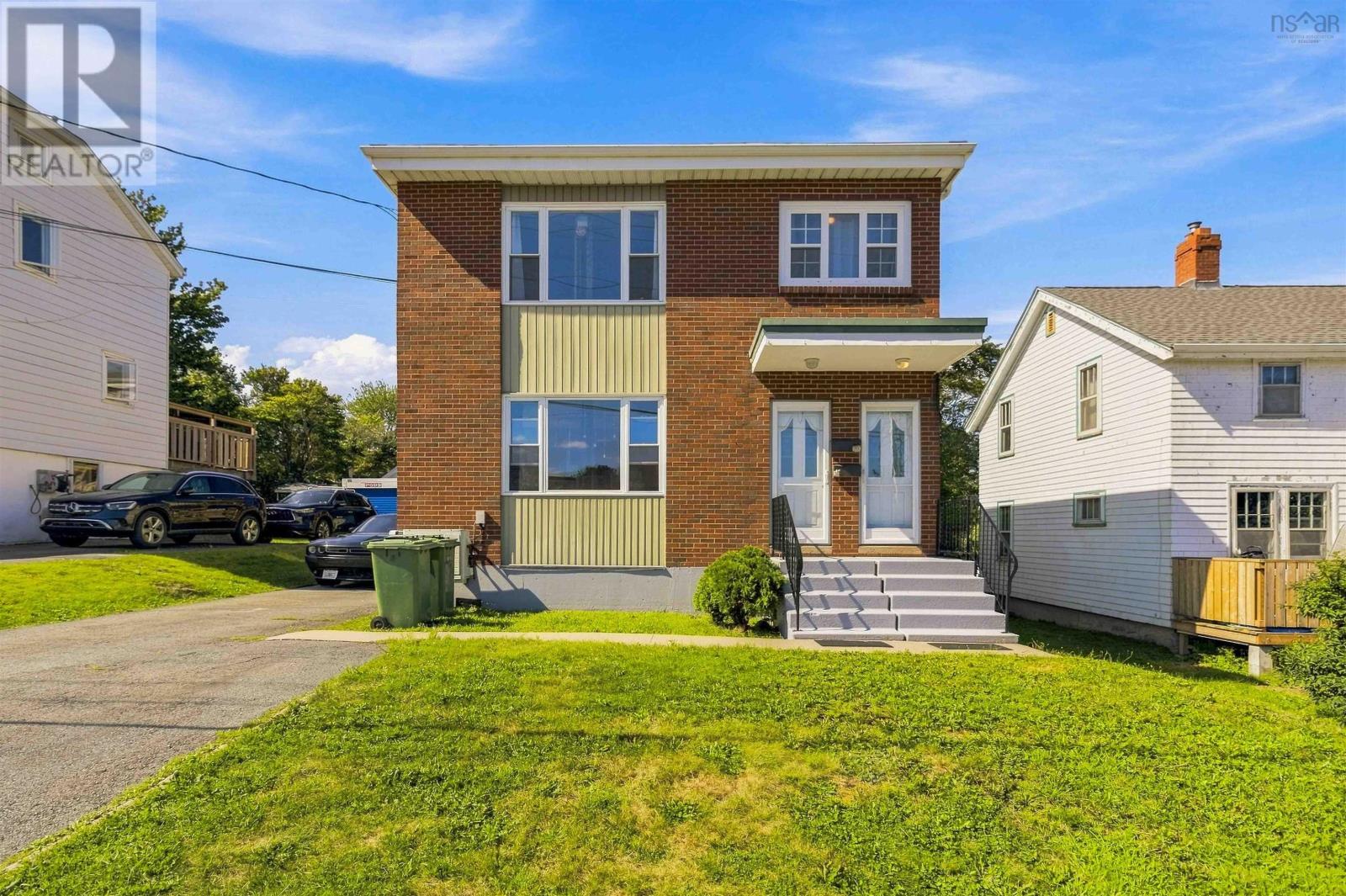 7 School Avenue