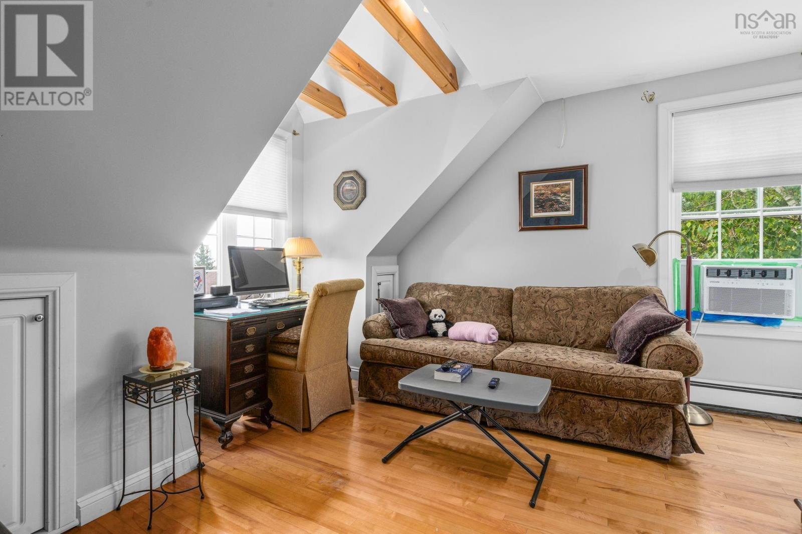 17 Tulip Street Property Photo 39