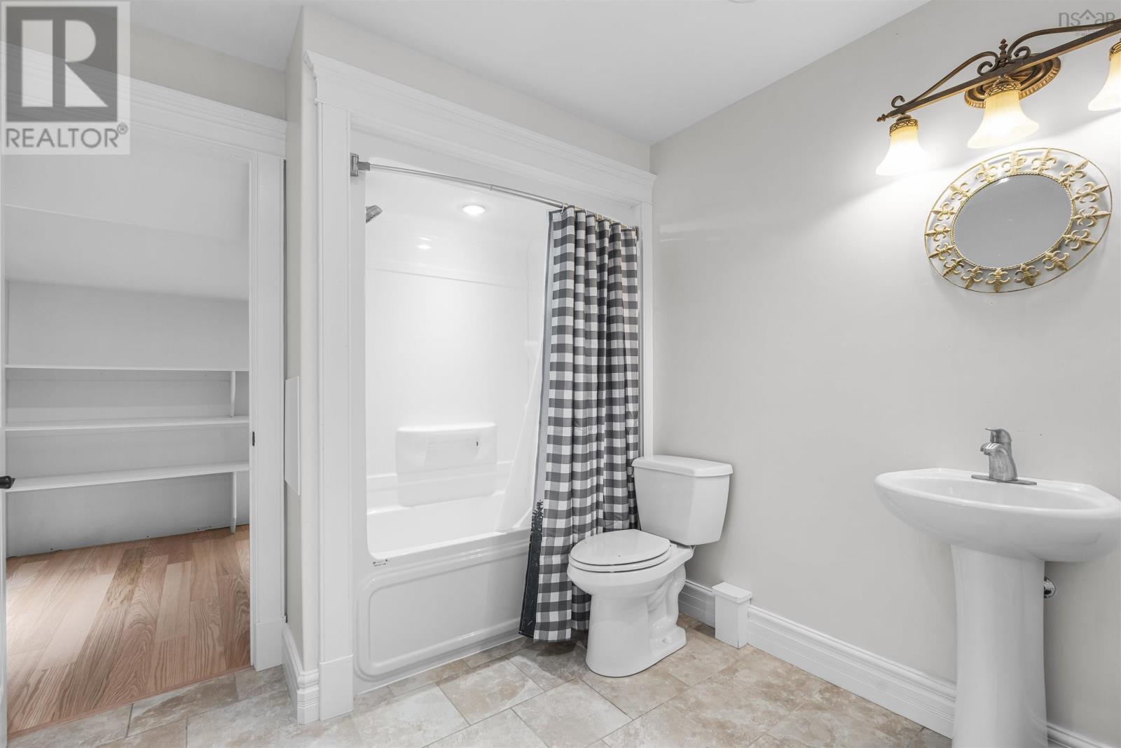 52 Sawgrass Drive Property Photo 37