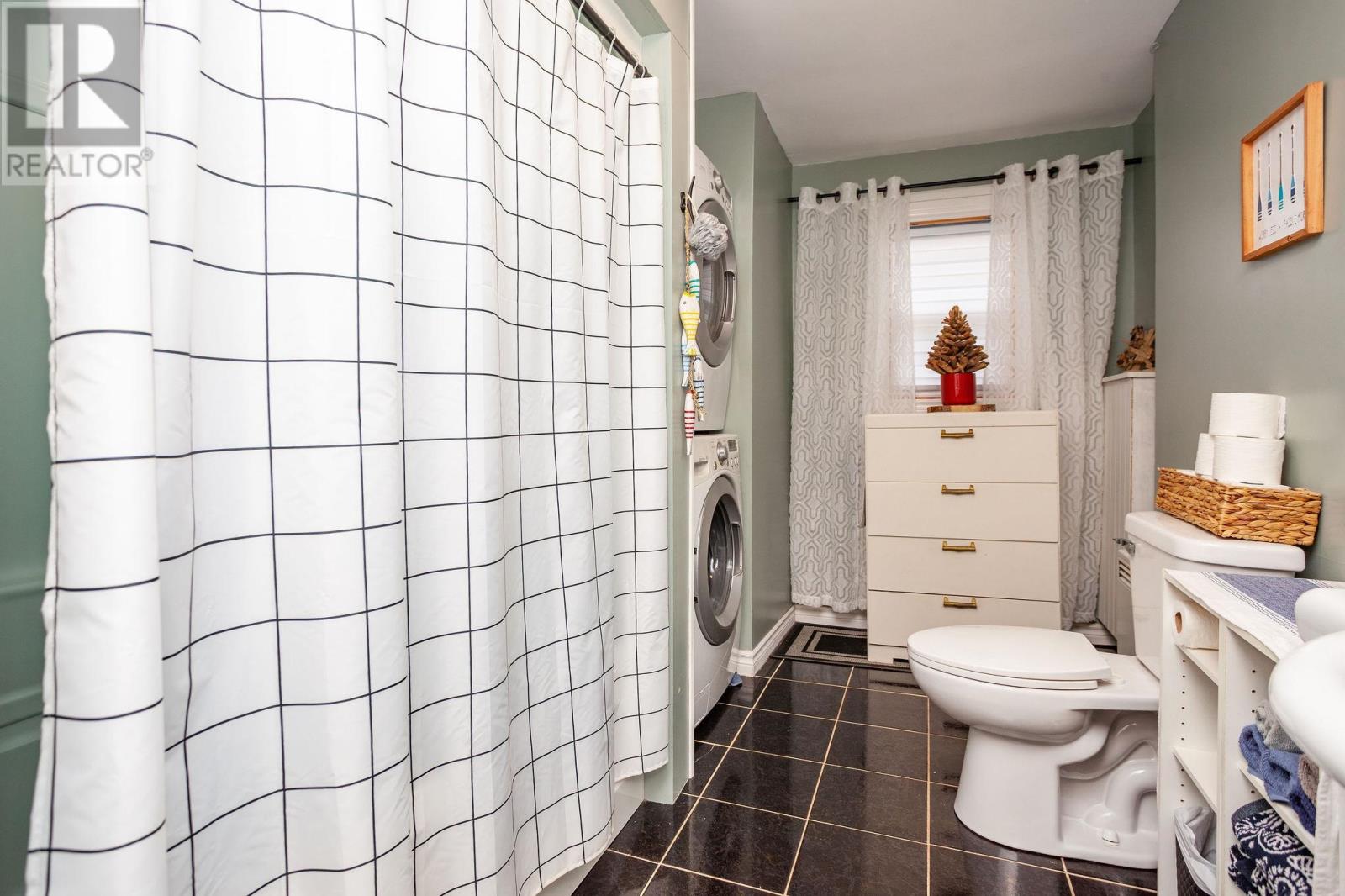 594 Kayes Road Property Photo 17