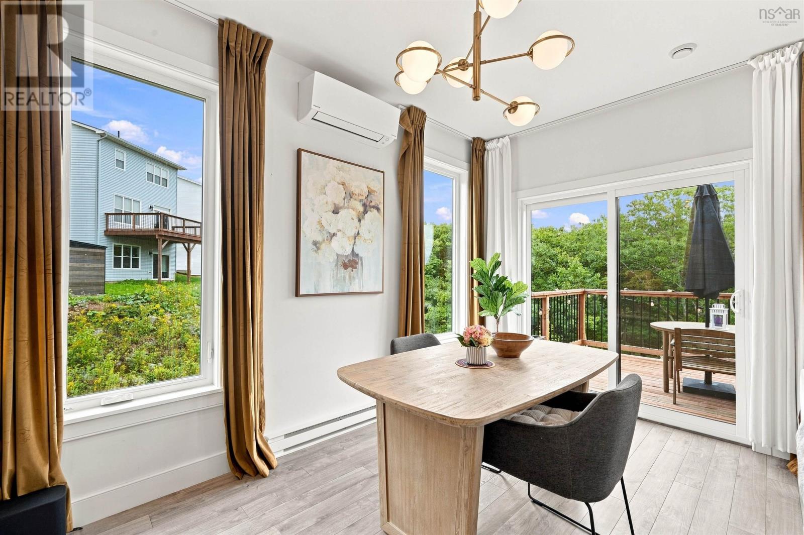 68 Grenoble Court Property Photo 17