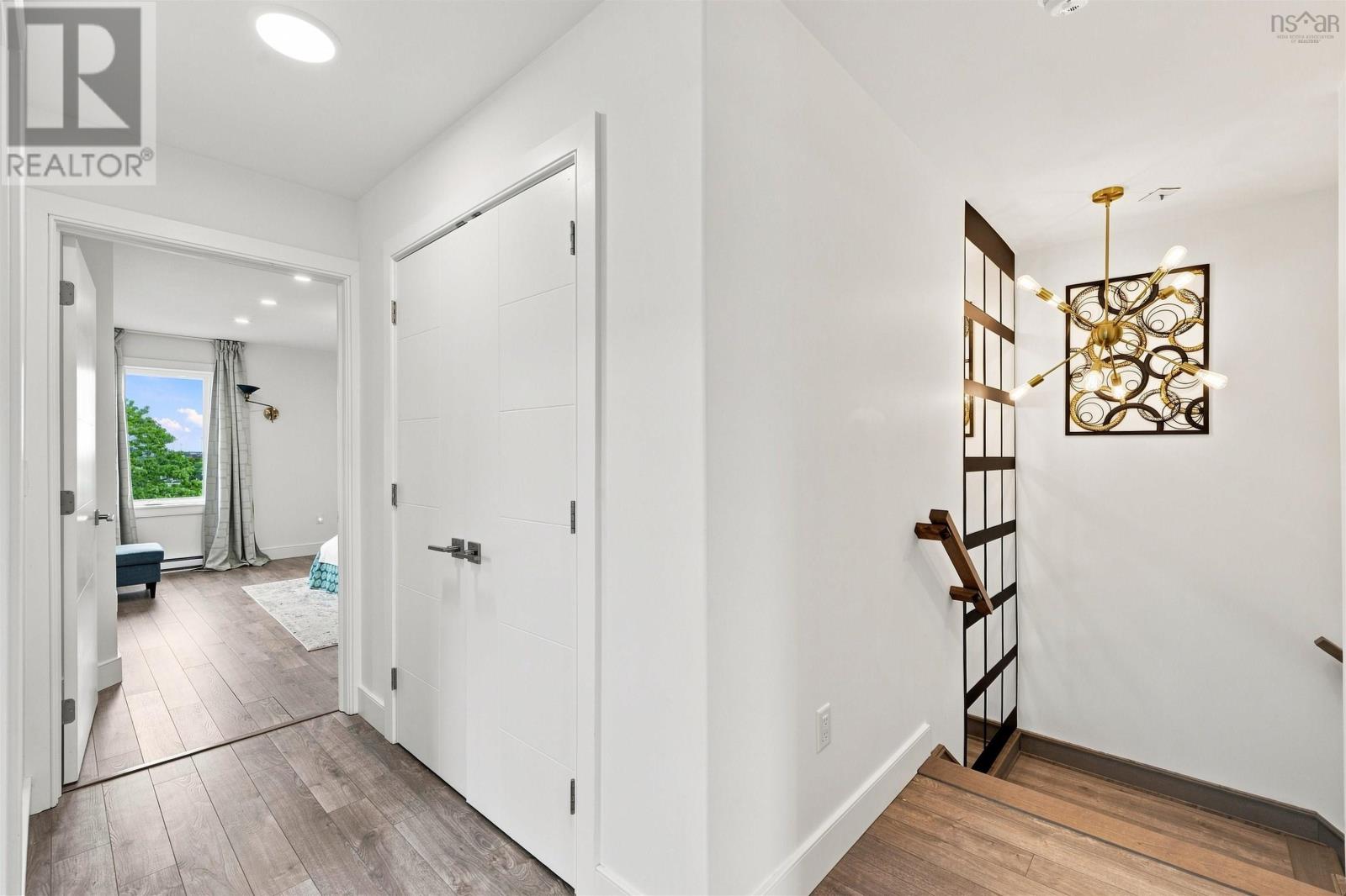 68 Grenoble Court Property Photo 24