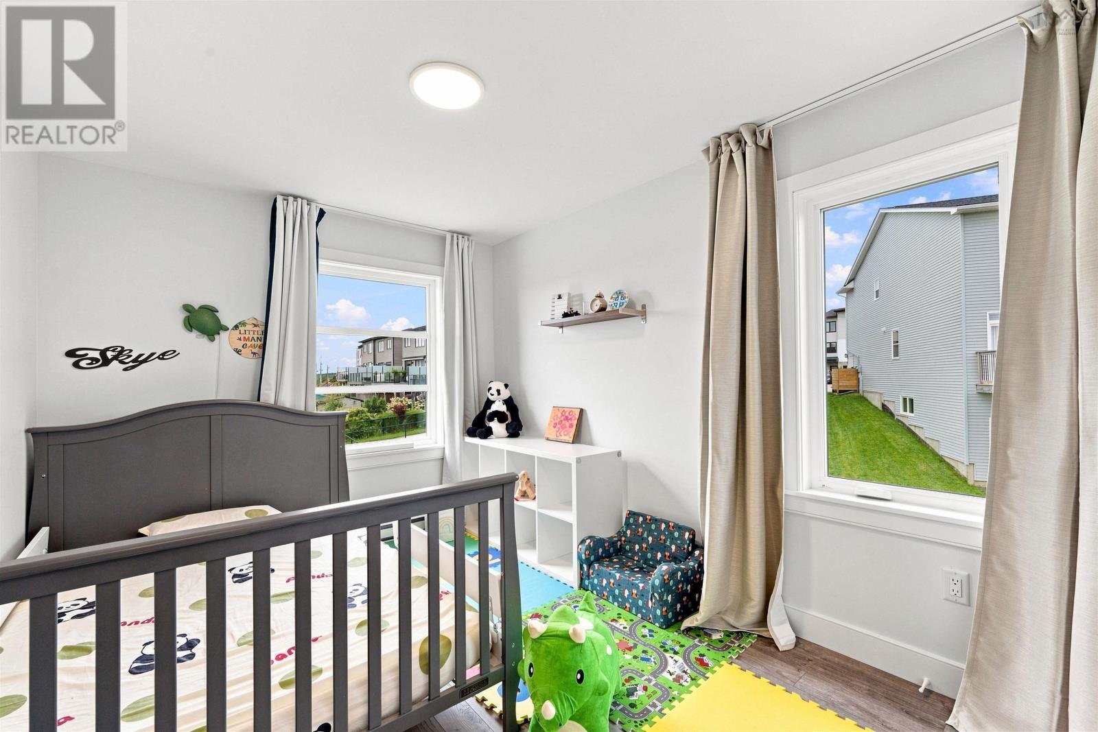 68 Grenoble Court Property Photo 35