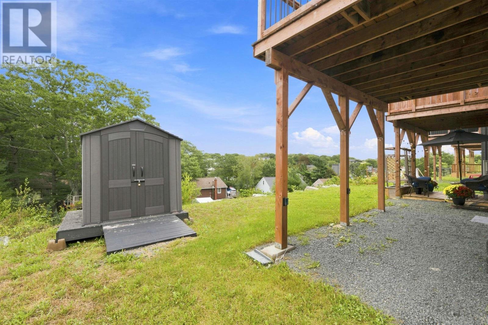 68 Grenoble Court Property Photo 46