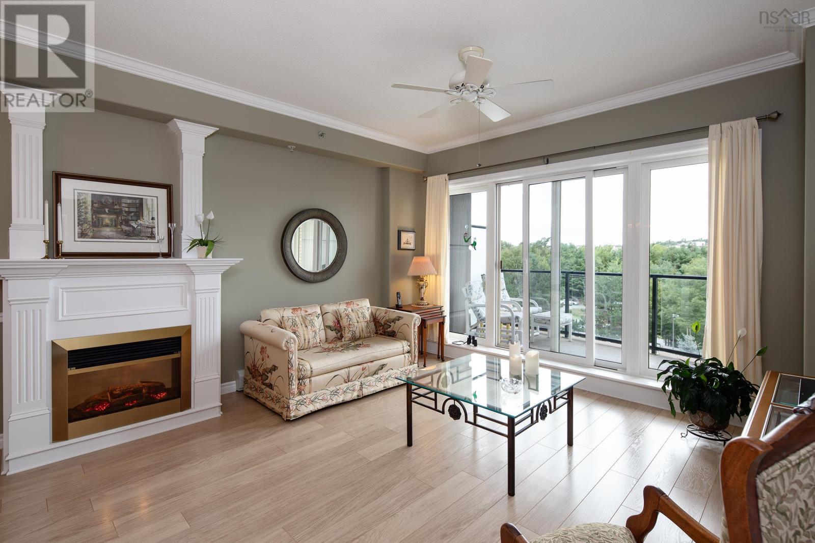 308 36 Southgate Property Photo 11