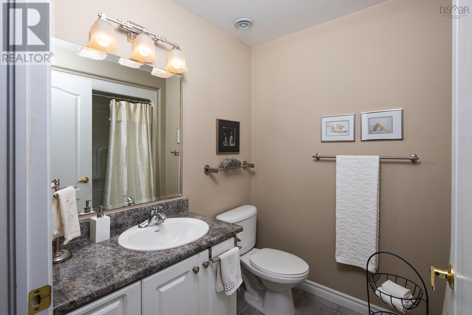 308 36 Southgate Property Photo 16