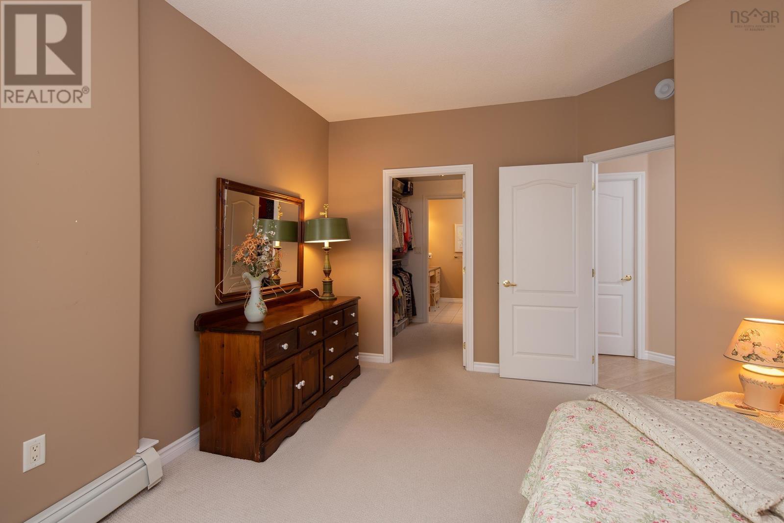 308 36 Southgate Property Photo 19