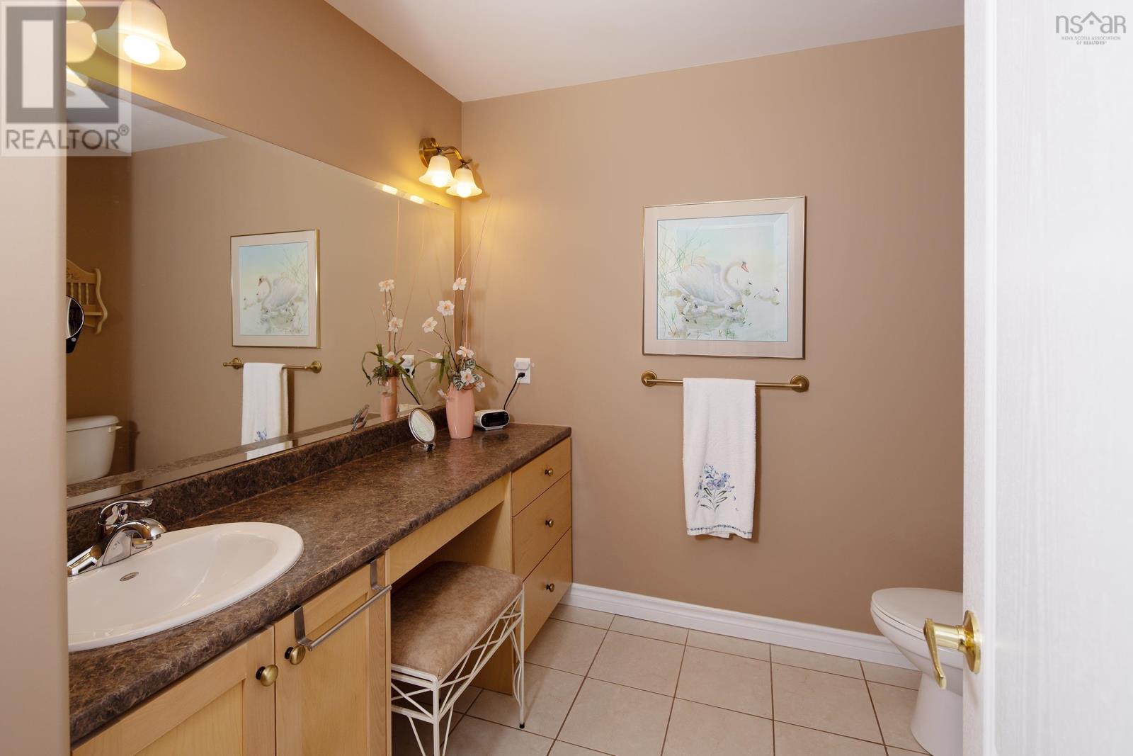 308 36 Southgate Property Photo 20