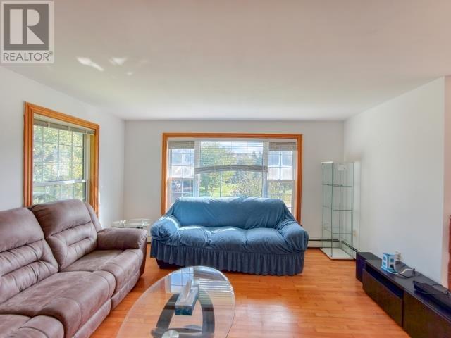 47 Anne Crescent Property Photo 10
